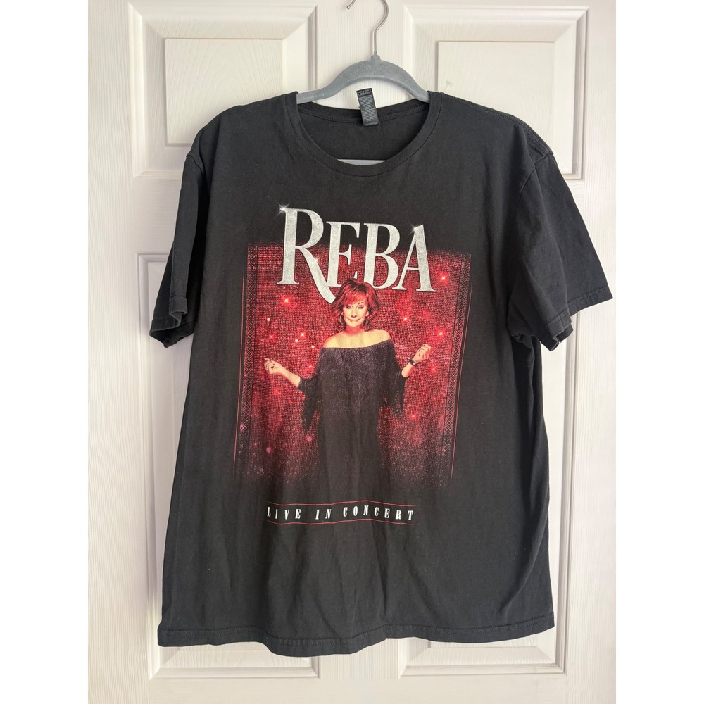 Reba McEntire Live In Concert Tour Graphic T-Shirt